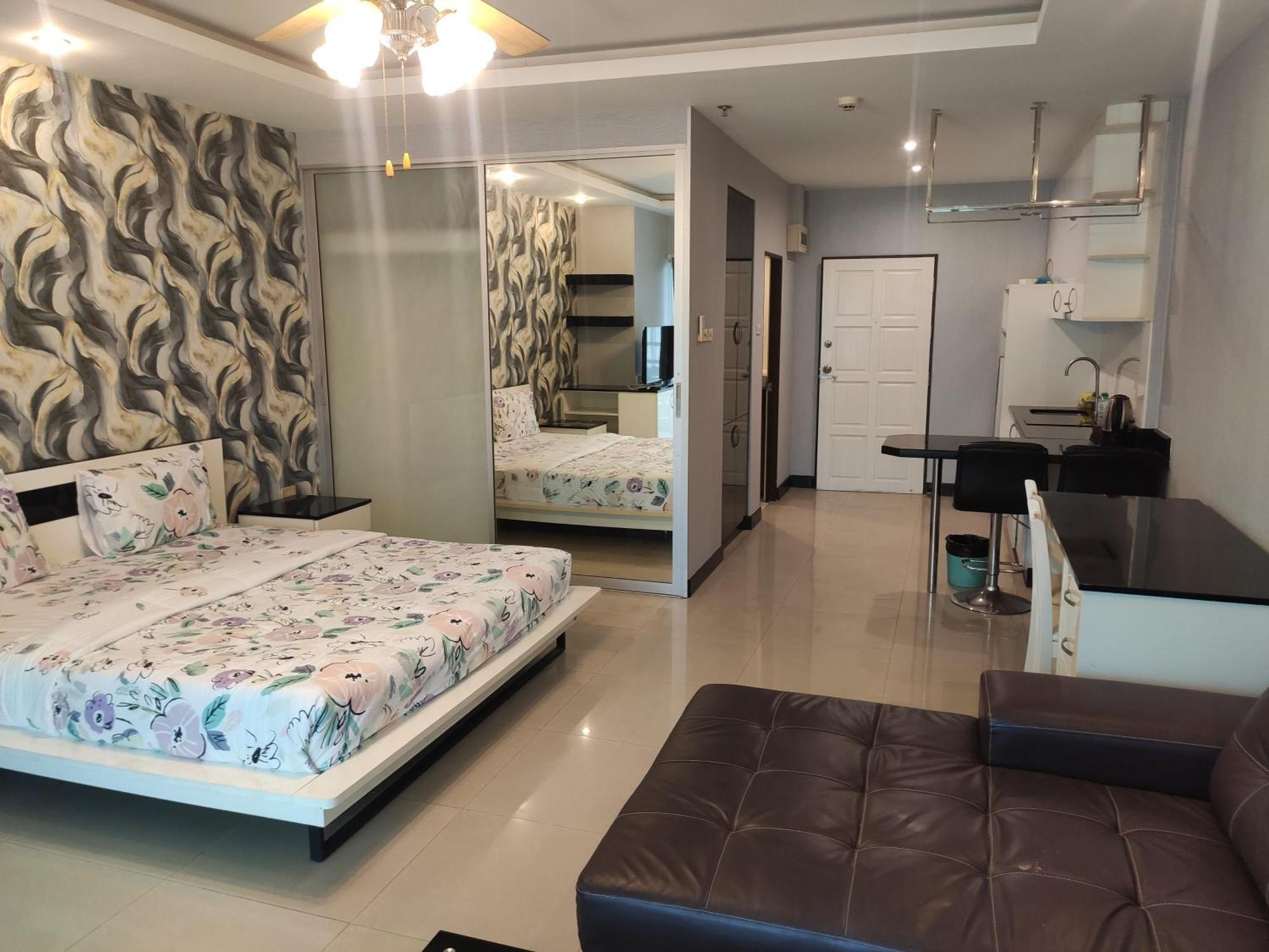View Talay 6 Pattaya Beach By Anatolia Condo Suite ภายนอก รูปภาพ