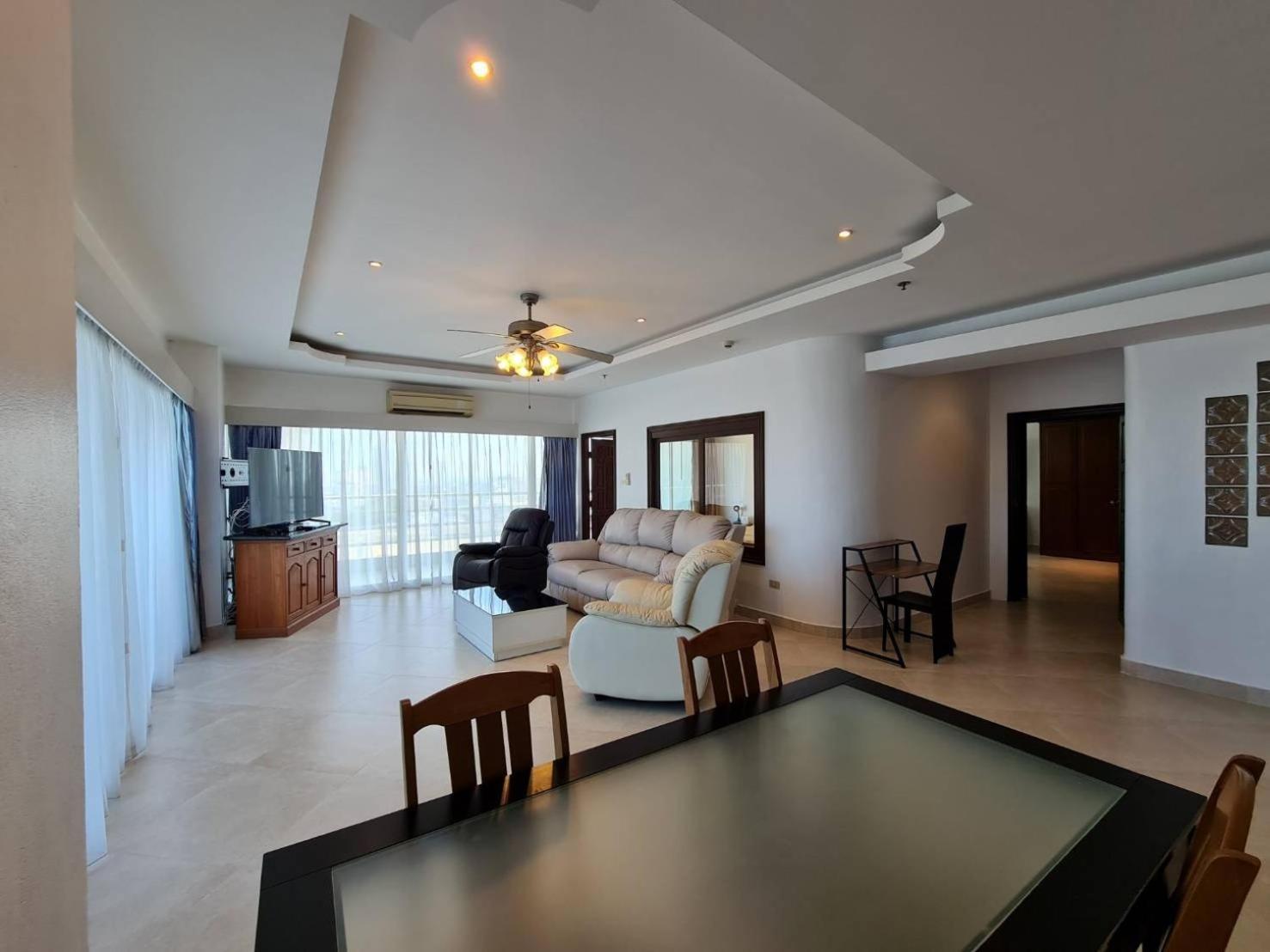 View Talay 6 Pattaya Beach By Anatolia Condo Suite ภายนอก รูปภาพ