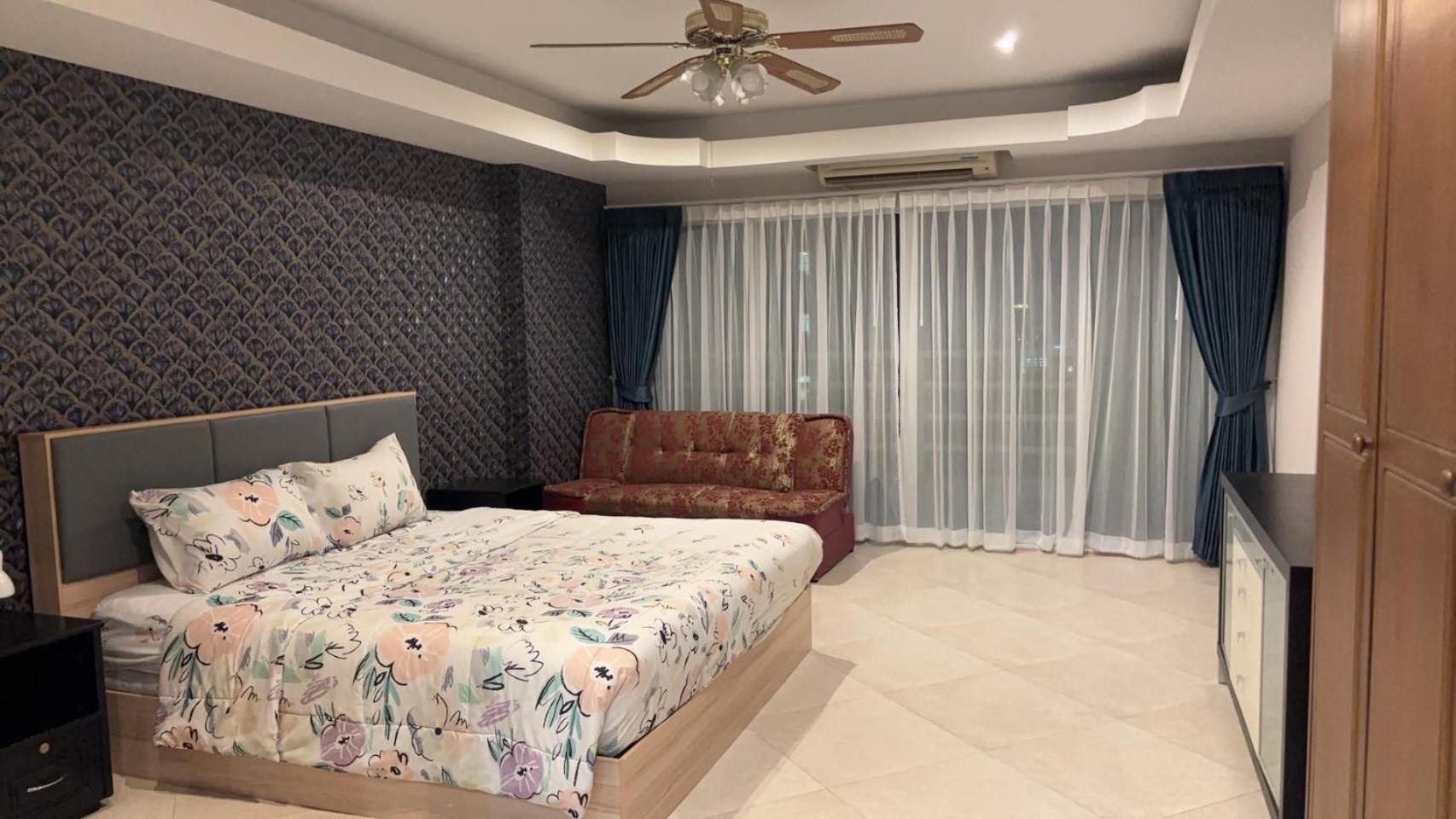 View Talay 6 Pattaya Beach By Anatolia Condo Suite ภายนอก รูปภาพ