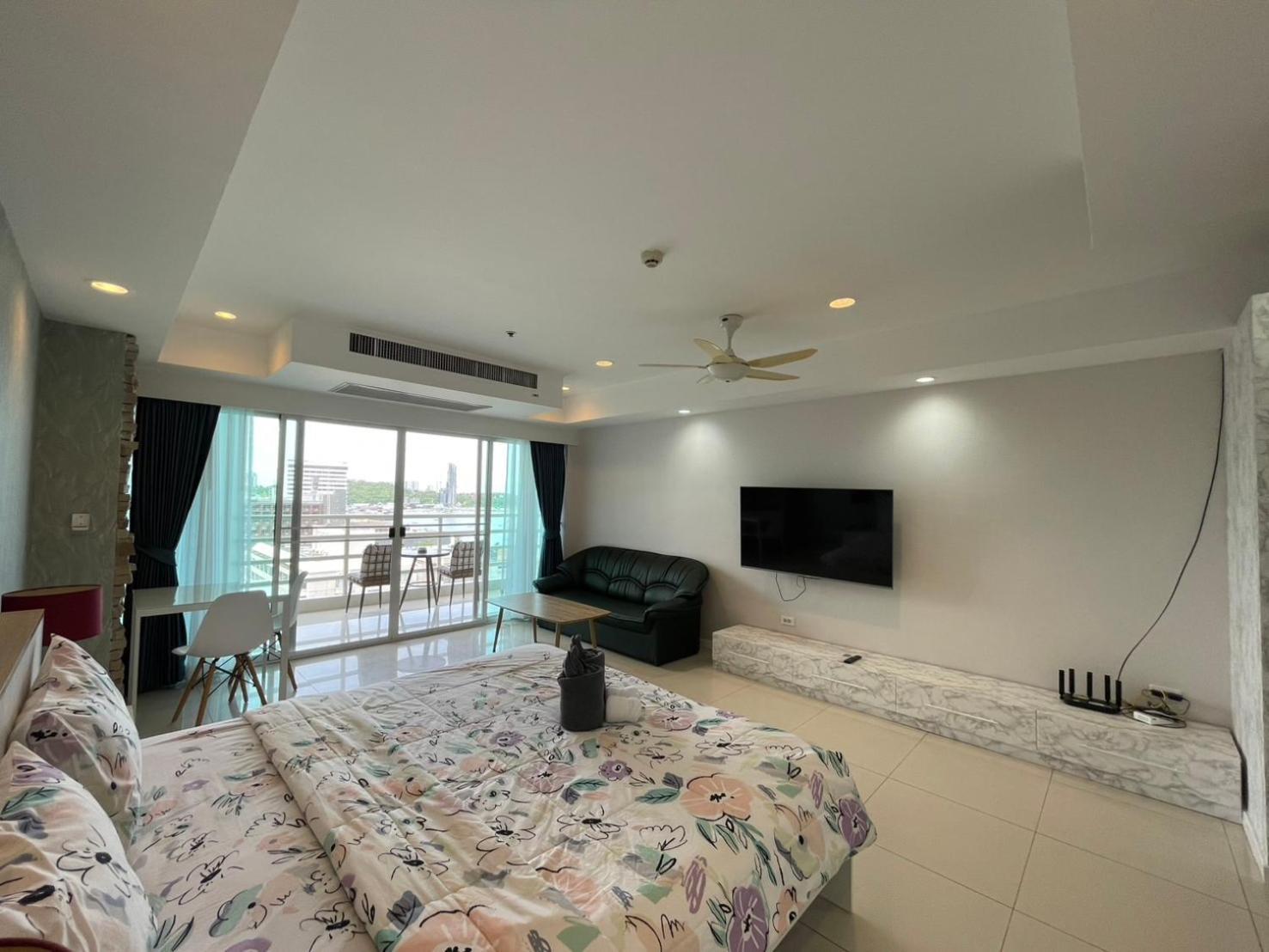 View Talay 6 Pattaya Beach By Anatolia Condo Suite ภายนอก รูปภาพ