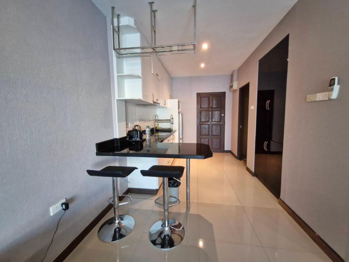 View Talay 6 Pattaya Beach By Anatolia Condo Suite ภายนอก รูปภาพ