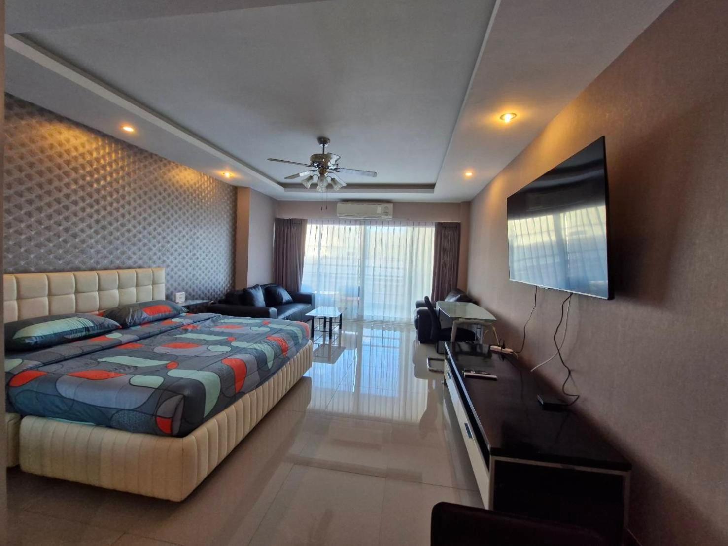 View Talay 6 Pattaya Beach By Anatolia Condo Suite ภายนอก รูปภาพ